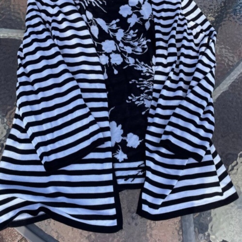 Allison Daley Woman Faux Two‑Piece Mixed Layered Print Top Shirt Blouse– Medium - Picture 7 of 7